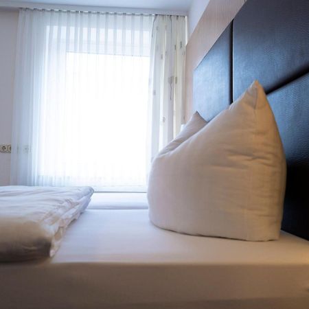 Hotel & Apartments Boehm Графенвьор Екстериор снимка