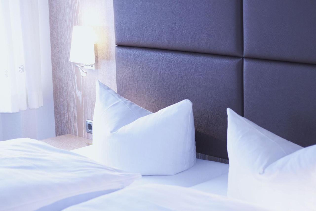 Hotel & Apartments Boehm Графенвьор Екстериор снимка