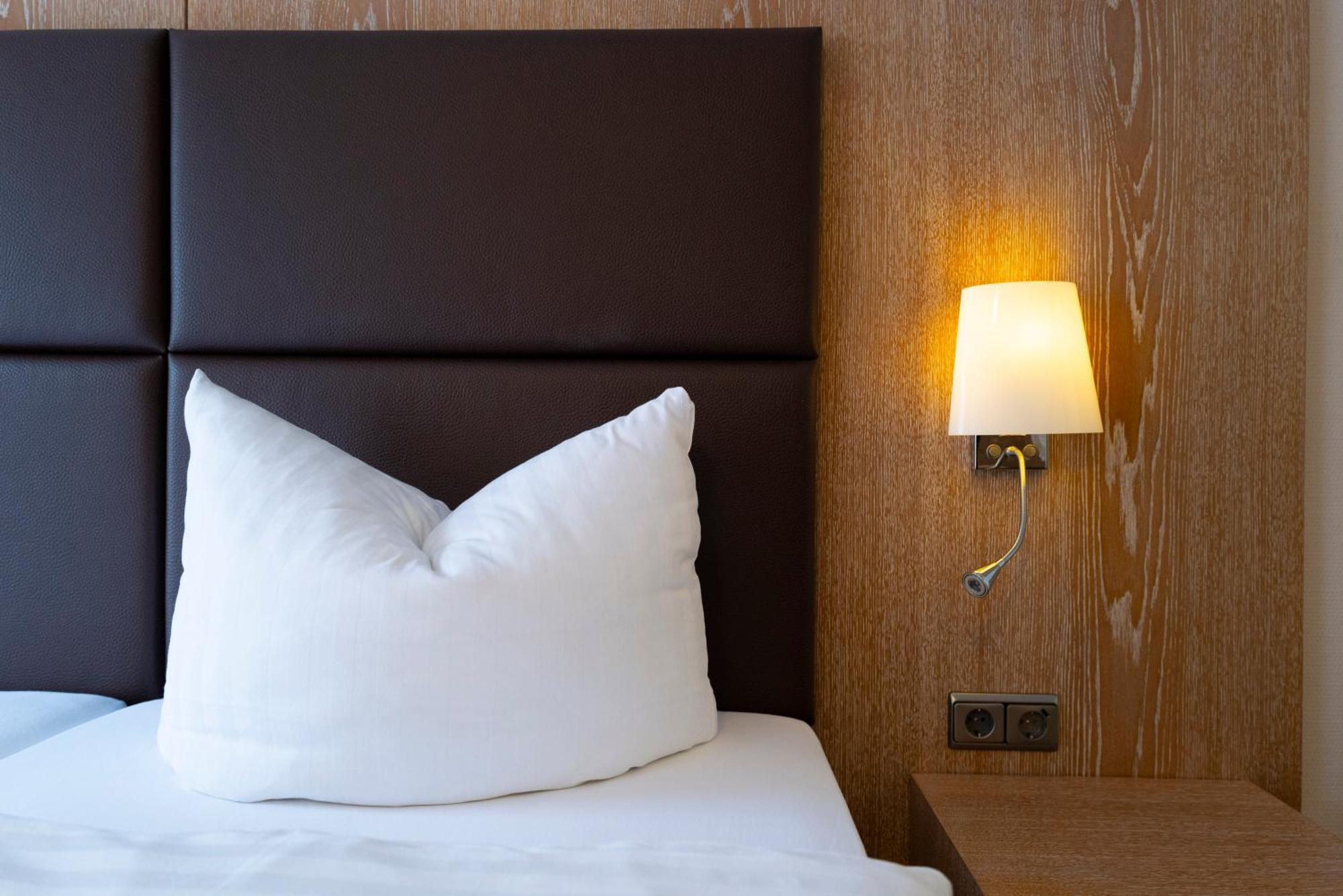Hotel & Apartments Boehm Графенвьор Екстериор снимка